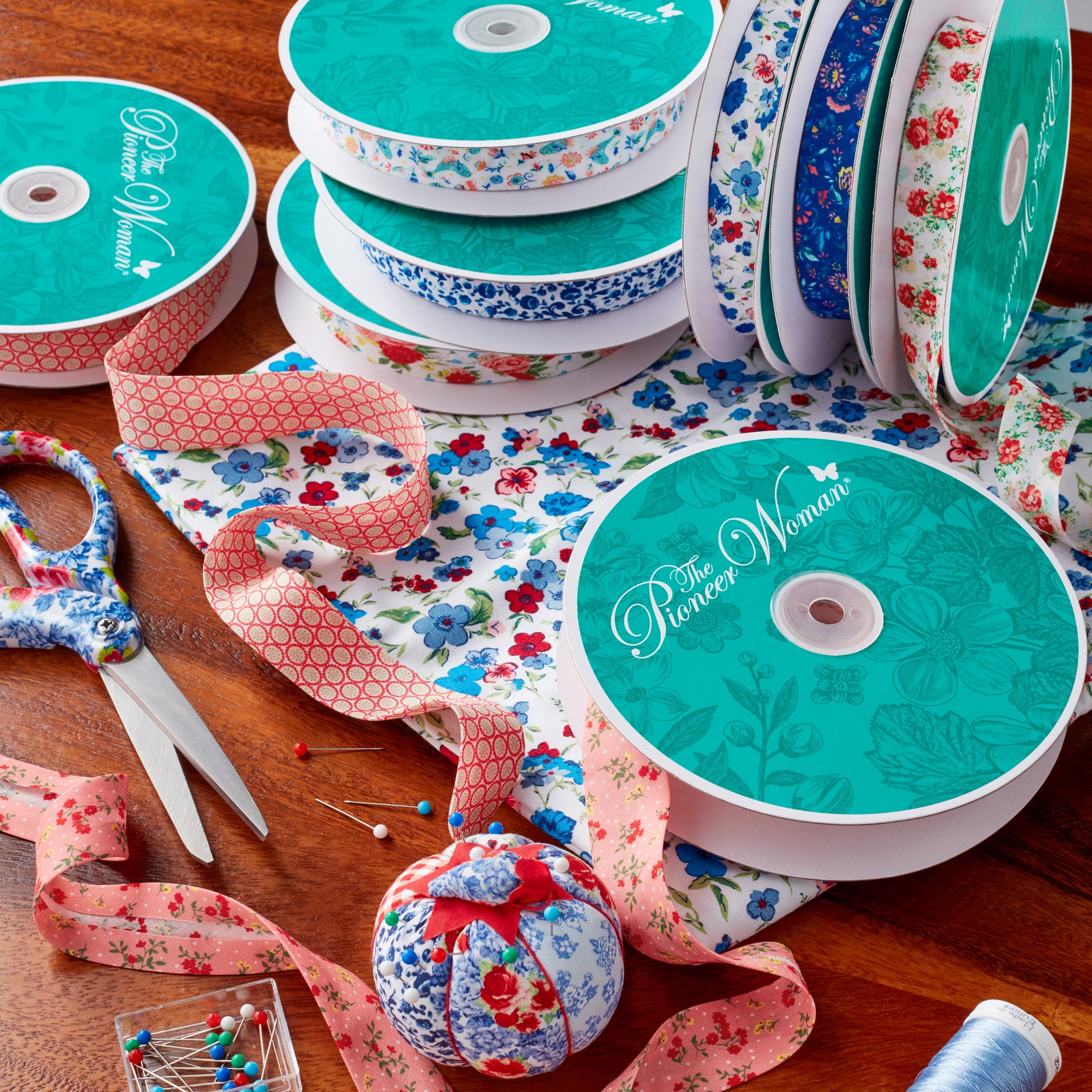 Vintage Floral White Double Fold Cotton Bias Tape Ribbon, 7/8" x 25 Yards | Prairie Lane - View 2