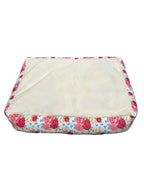 Pet Bed, Sweet Romance Medium 25" x 21" | Prairie Lane - View 8
